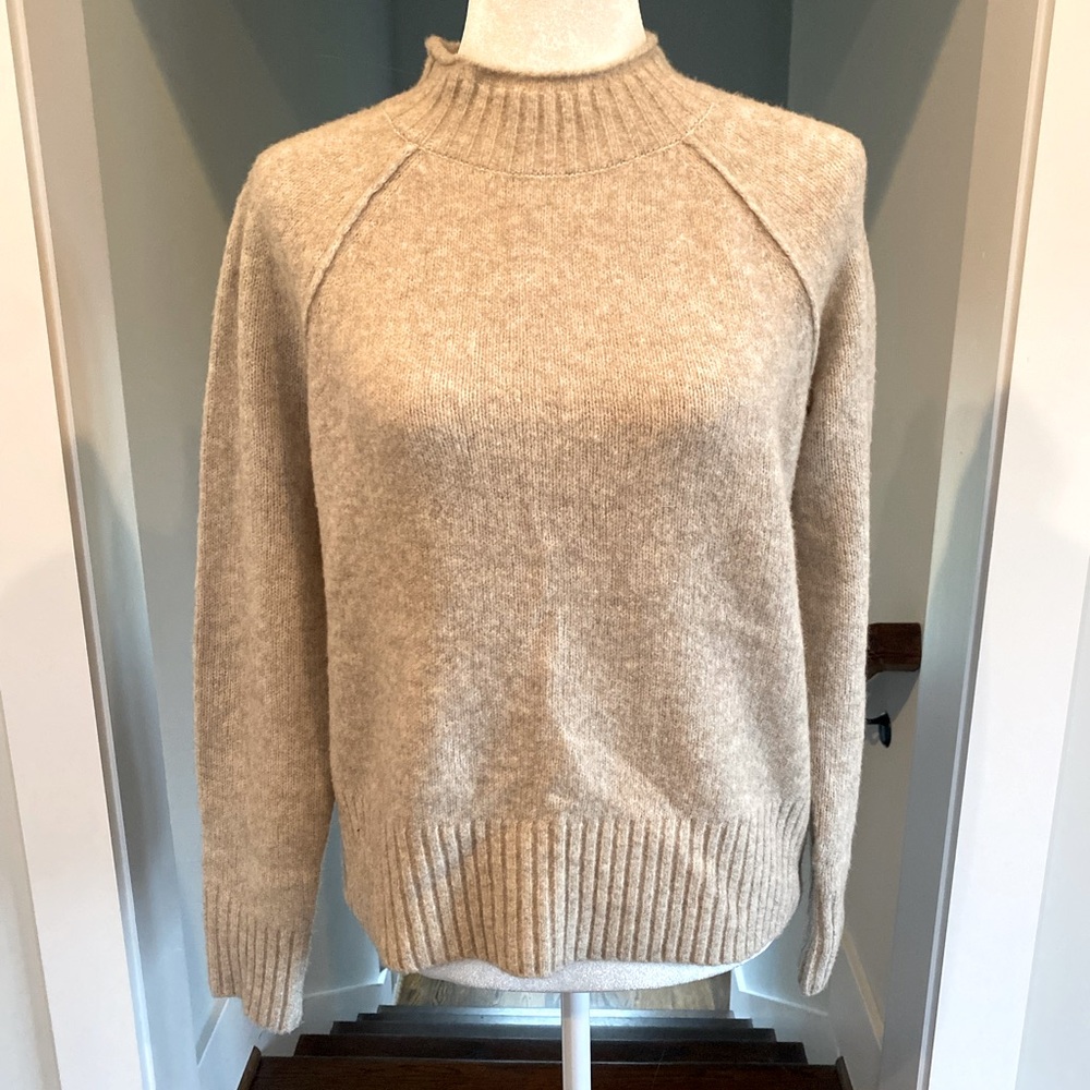 NWOT-Banana Republic tan mock turtleneck wool blend sweater-size small.